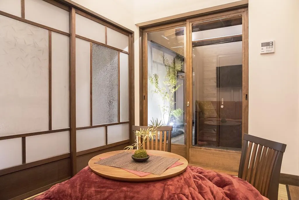 Guest house Nijojo Taiken Inn Kyoto