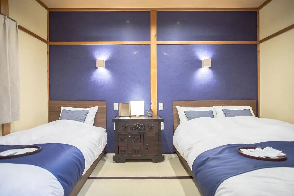Nijojo Taiken Inn Kyoto 2*,